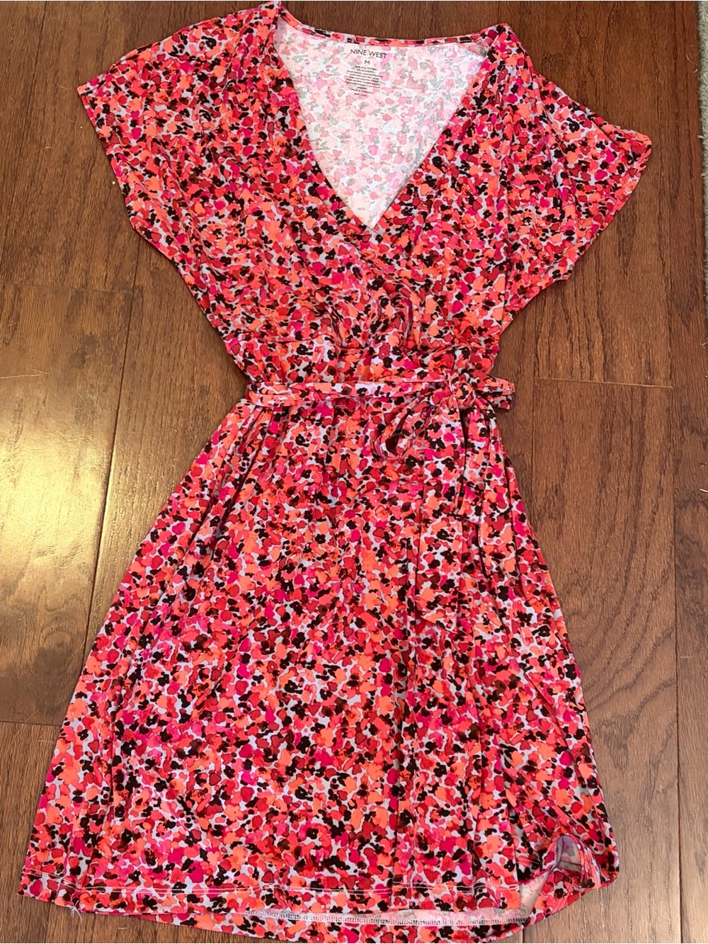 Women’s medium Nine West  Pink Floral Wrap Dress business casual party